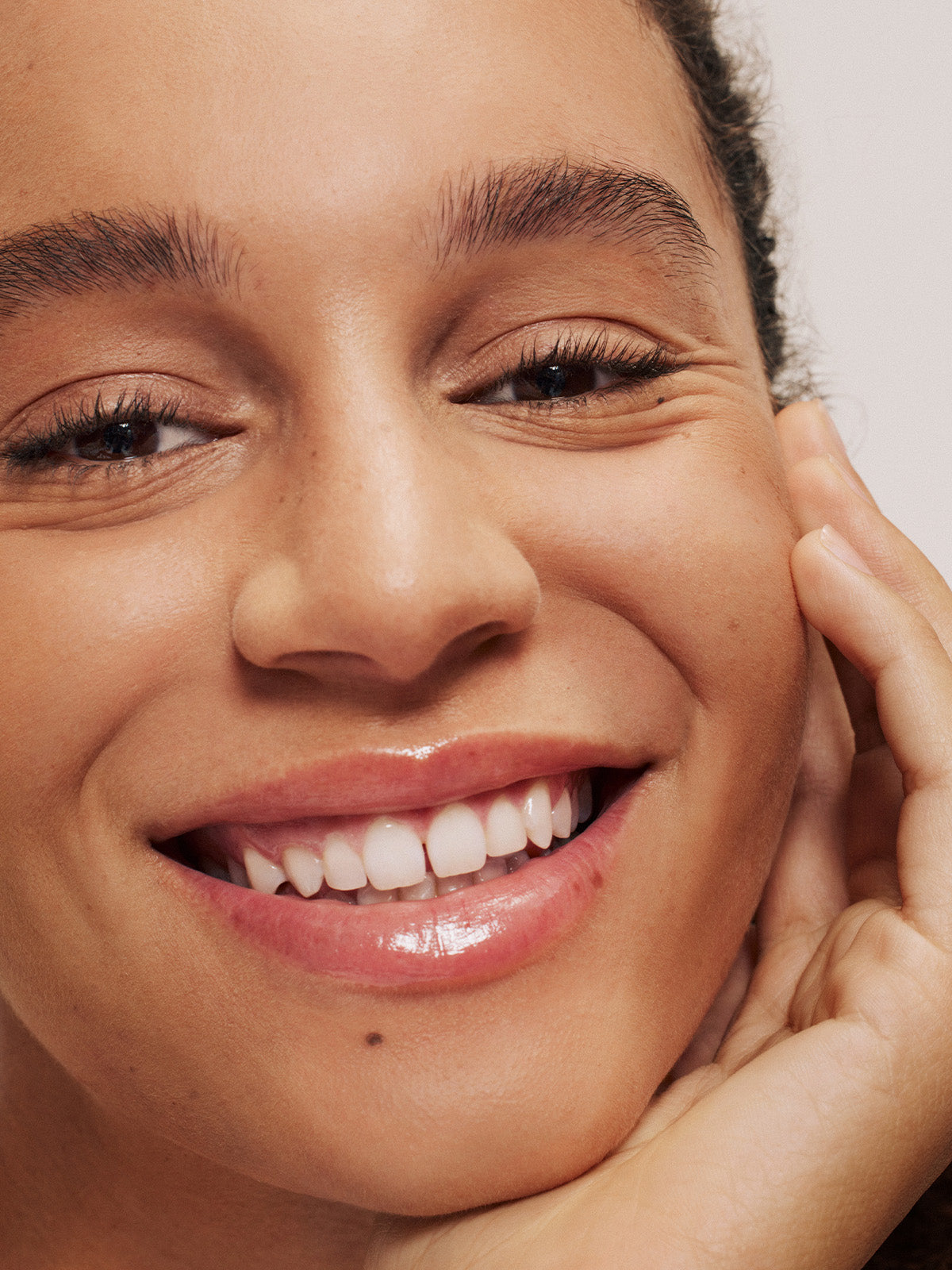 1200x1600__0012_10_BROW_GEL_EXPRESSION_TALIHA_0641.jpg